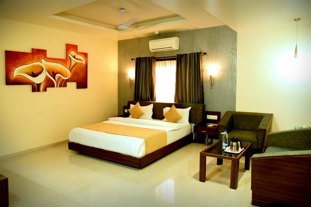 Hotel Fortune Palace Jāmnagar Εξωτερικό φωτογραφία